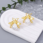 A Beautiful Pearl Earring with Unique Style