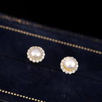 Charming Pearl Earring for Any Occasion