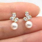 Charming Pearl Earring for Any Occasion