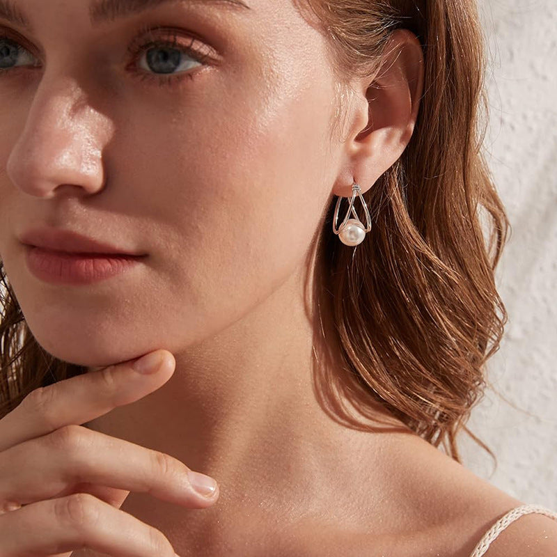 Beautiful Pearl Earring with Unique Style