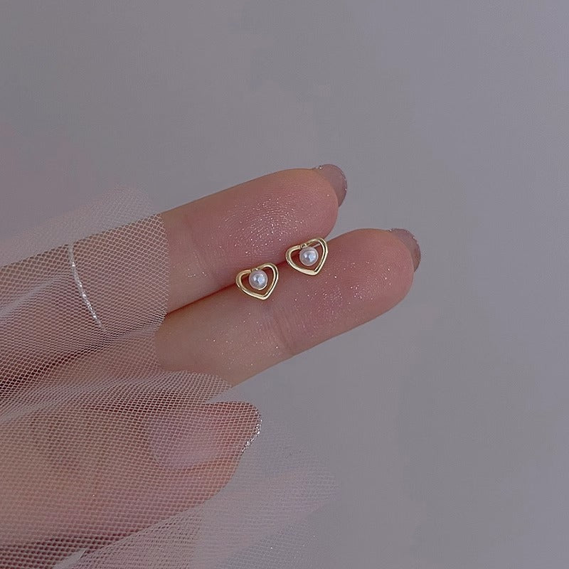 Charming Pearl Earring for Any Occasion