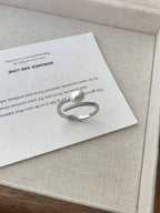 Beautiful Pearl Ring with Unique Style