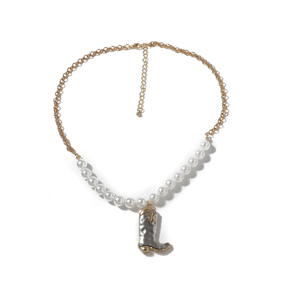 Beautiful Pearl Necklace with Unique Style