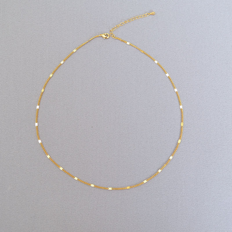 Beautiful Gold Necklace with Unique Style