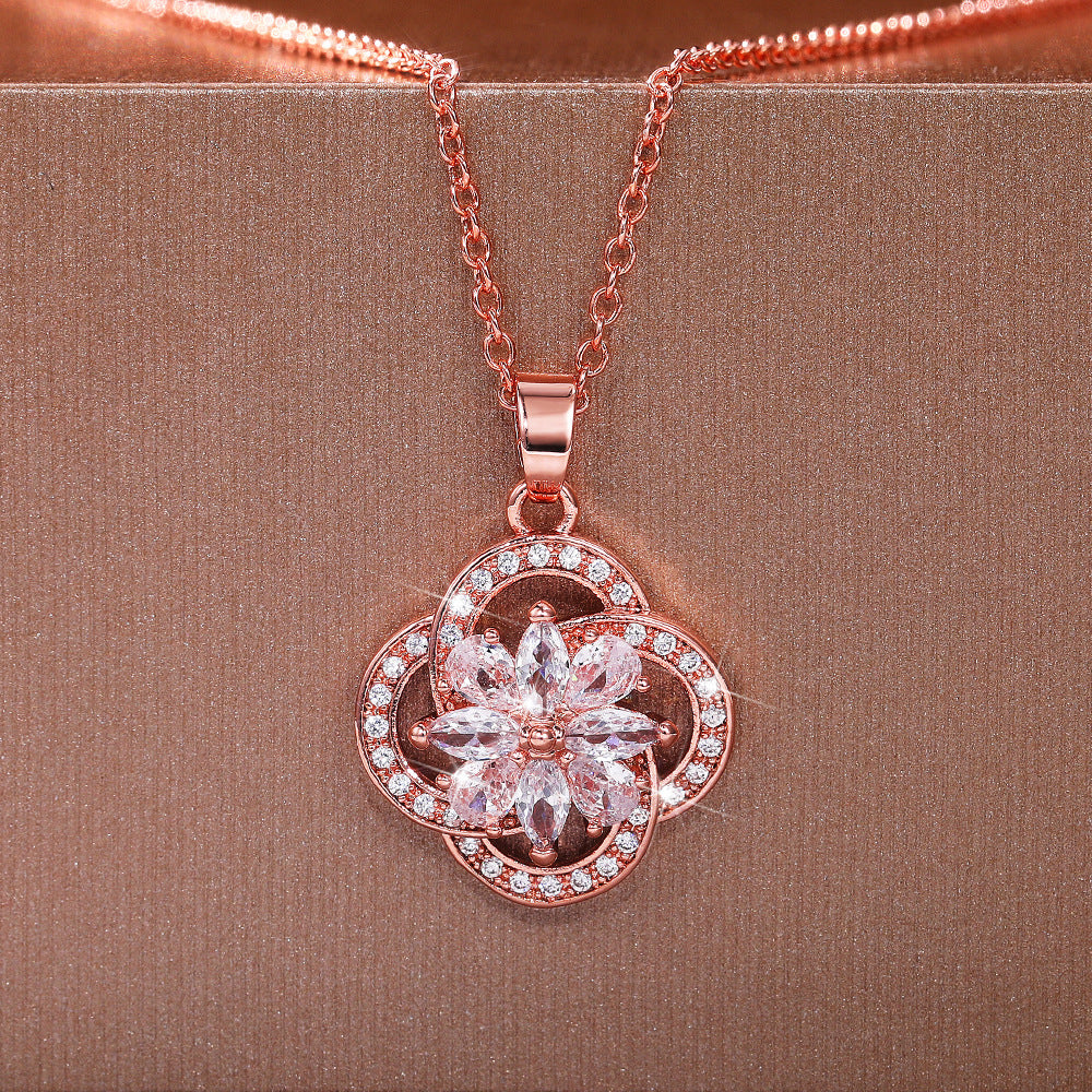 Beautiful Gold Necklace with Unique Style