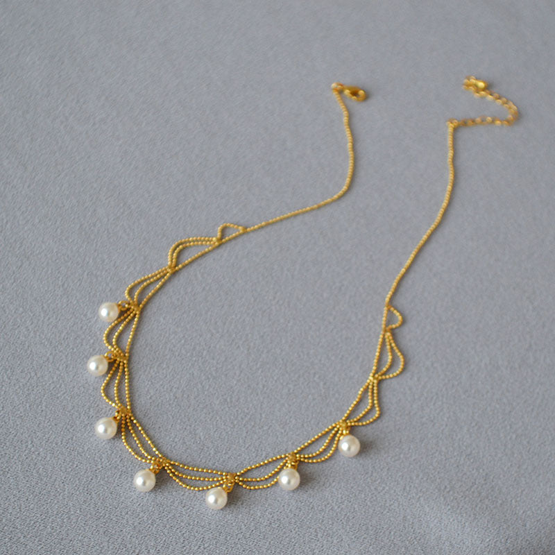 Beautiful Pearl Necklace with Unique Style