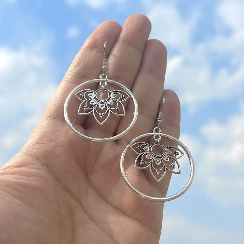 Charming Earring for Any Occasion