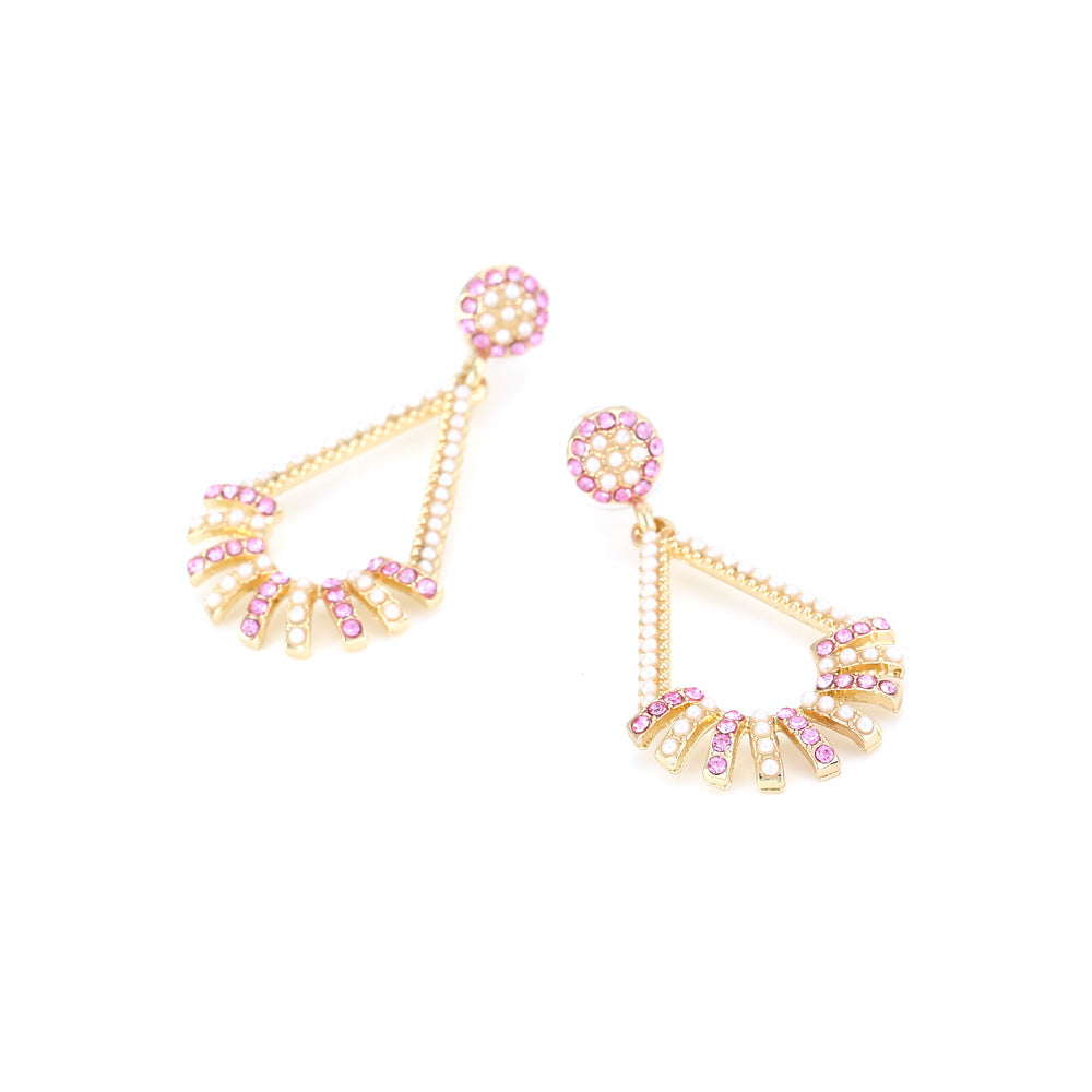 Beautiful Pearl Earring with Unique Style