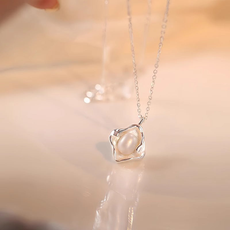 Vintage Handmade Pearl Necklace