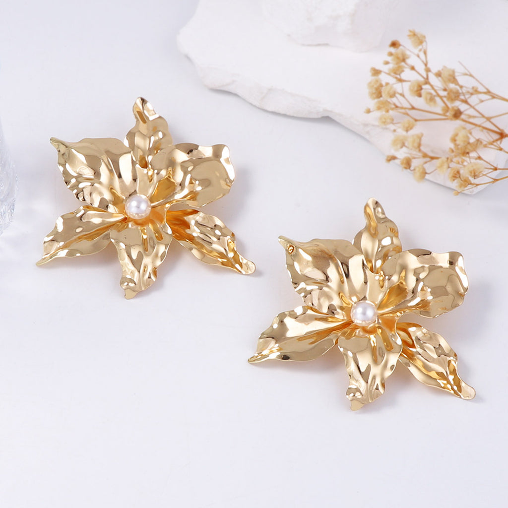 Charming Pearl Earring for Any Occasion