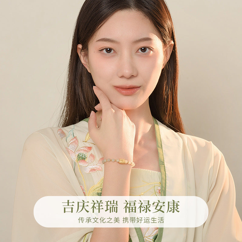 Beautiful Silver Bracelet with Unique Style