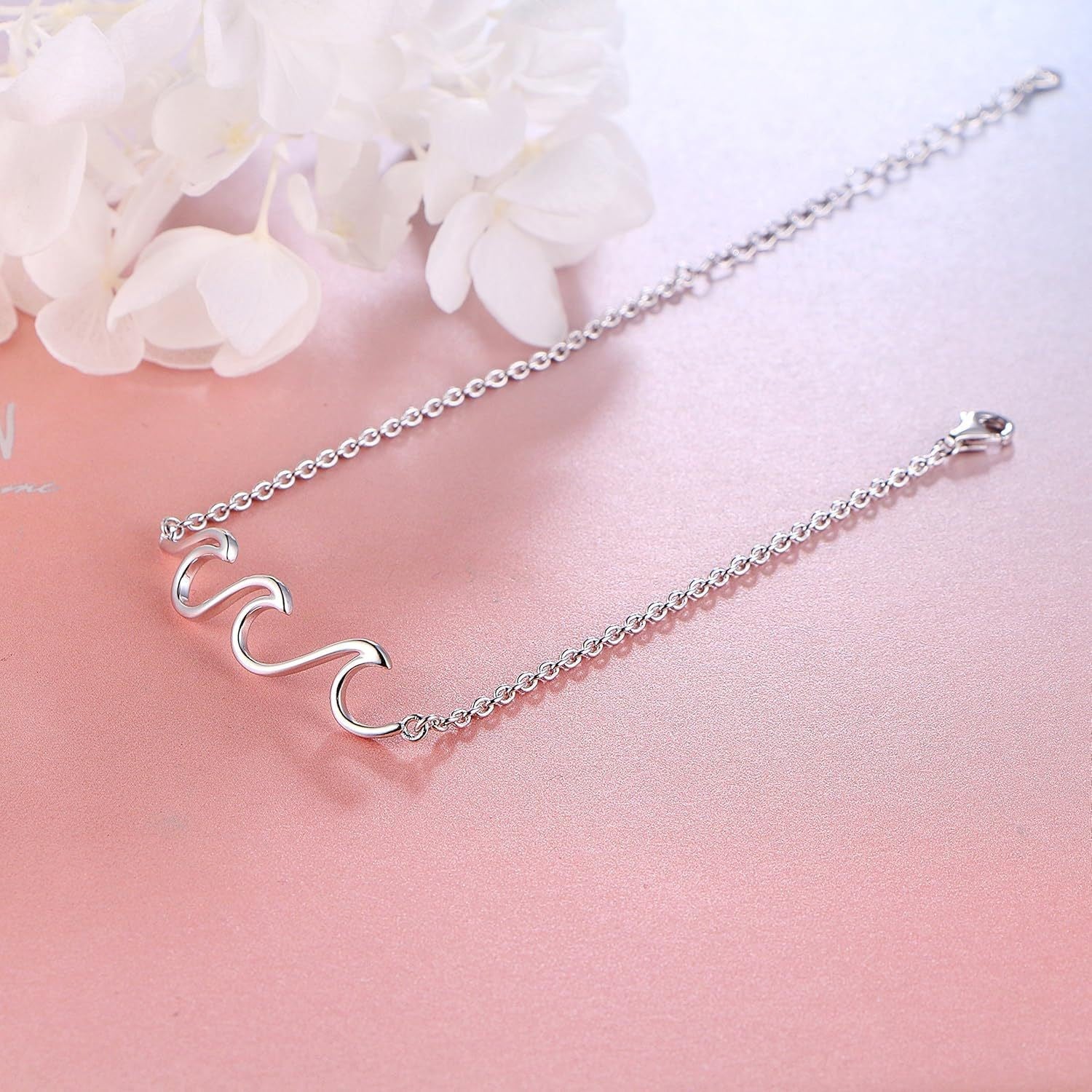 Beautiful Bracelet with Unique Style