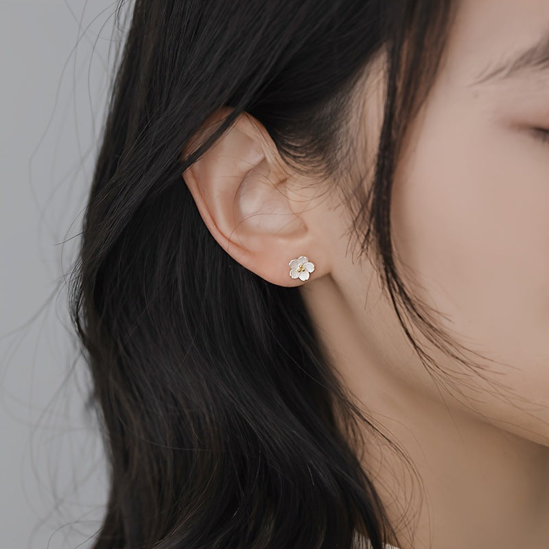 Stunning Silver Earring for Daily Wear