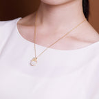 Beautiful Gold Necklace with Unique Style