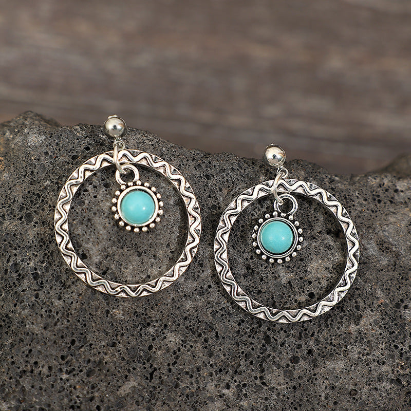 Charming Earring for Any Occasion