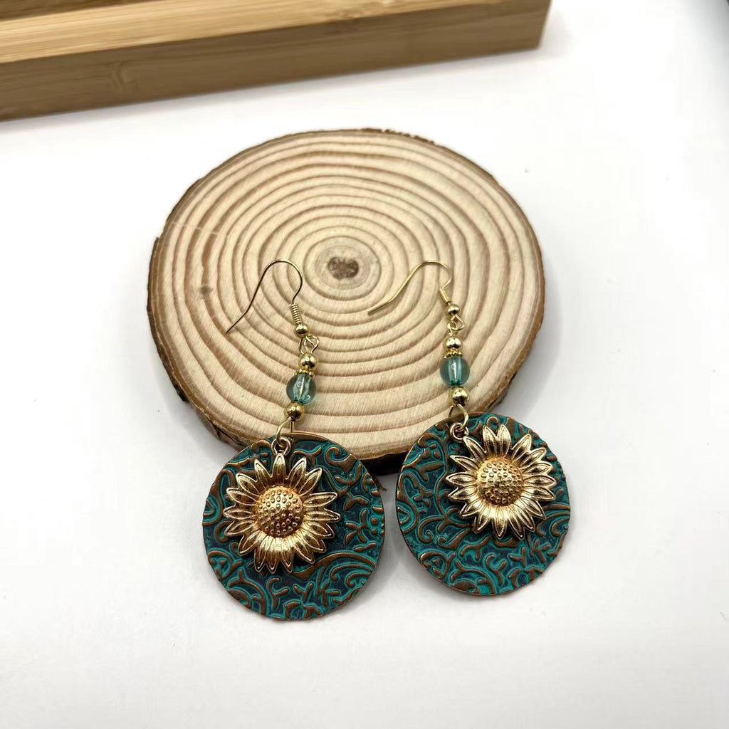 Stunning Earring for Daily Wear