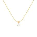 A Beautiful Pearl Necklace with Unique Style