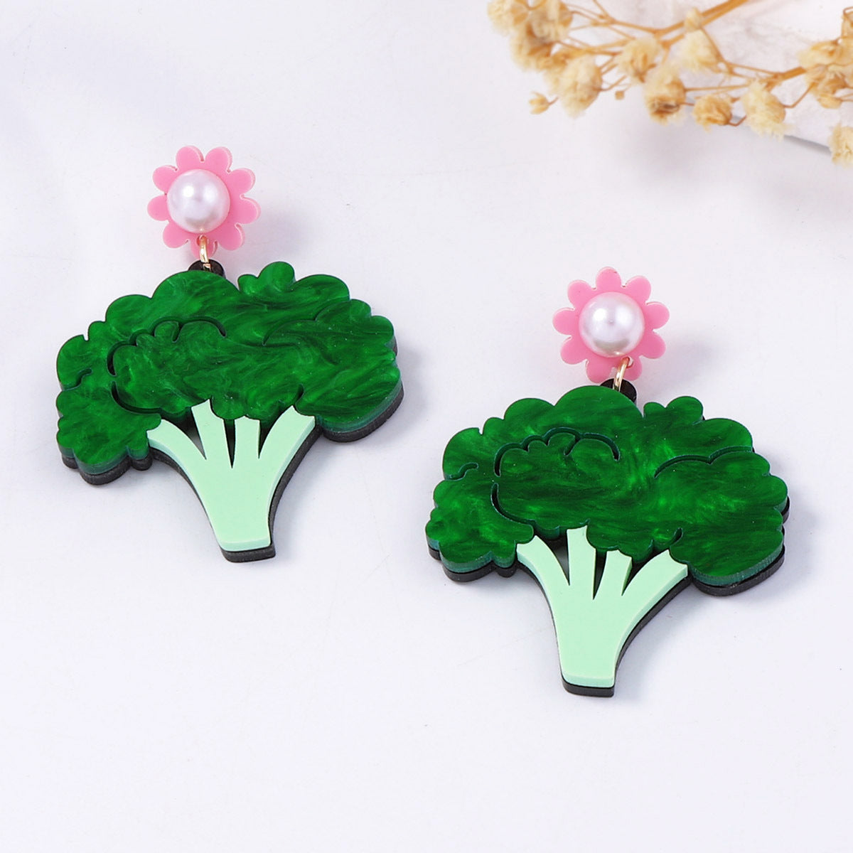 Beautiful Pearl Earring with Unique Style