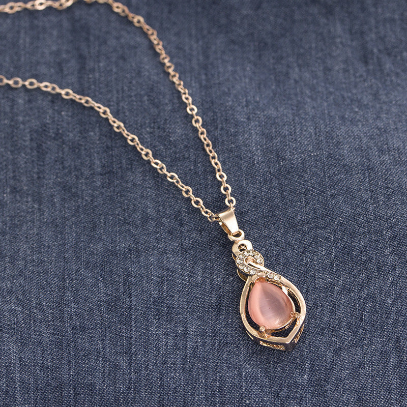 Elegant Gold Necklace for Every Occasion