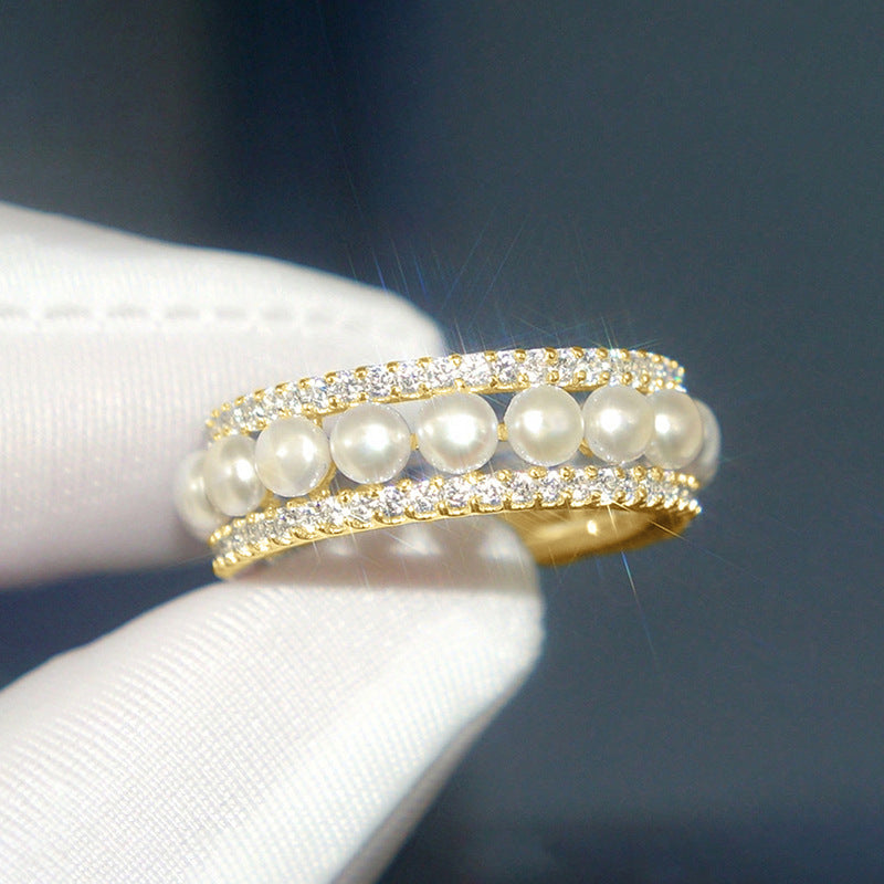 Beautiful Pearl Ring with Unique Style