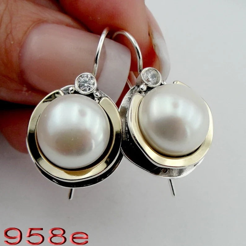 Stunning Pearl Earring for Daily Wear