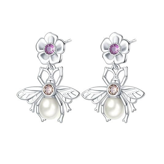 Beautiful Pearl Earring with Unique Style