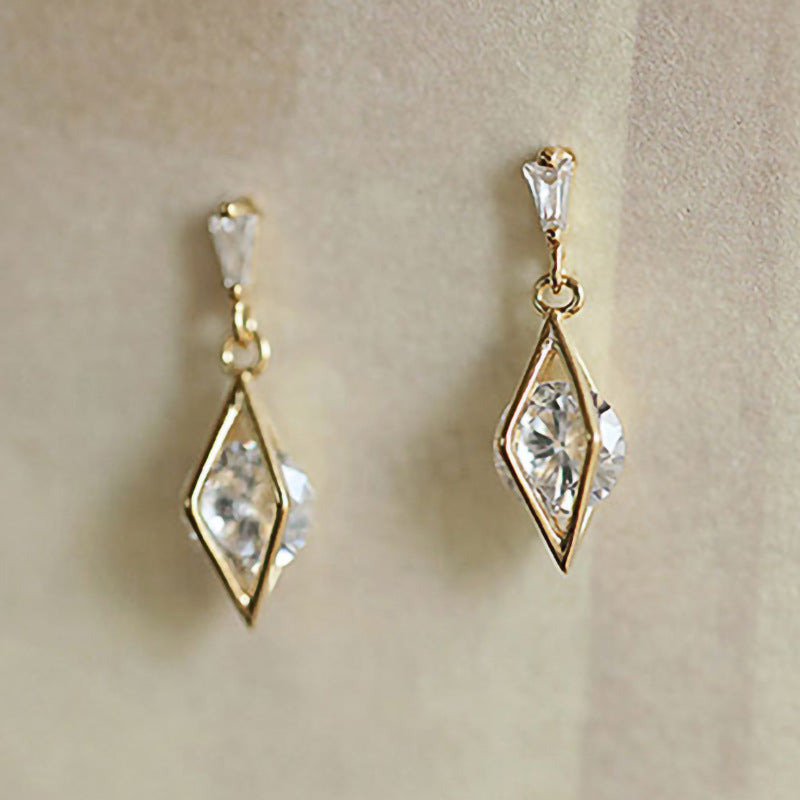 Beautiful Earring with Unique Style