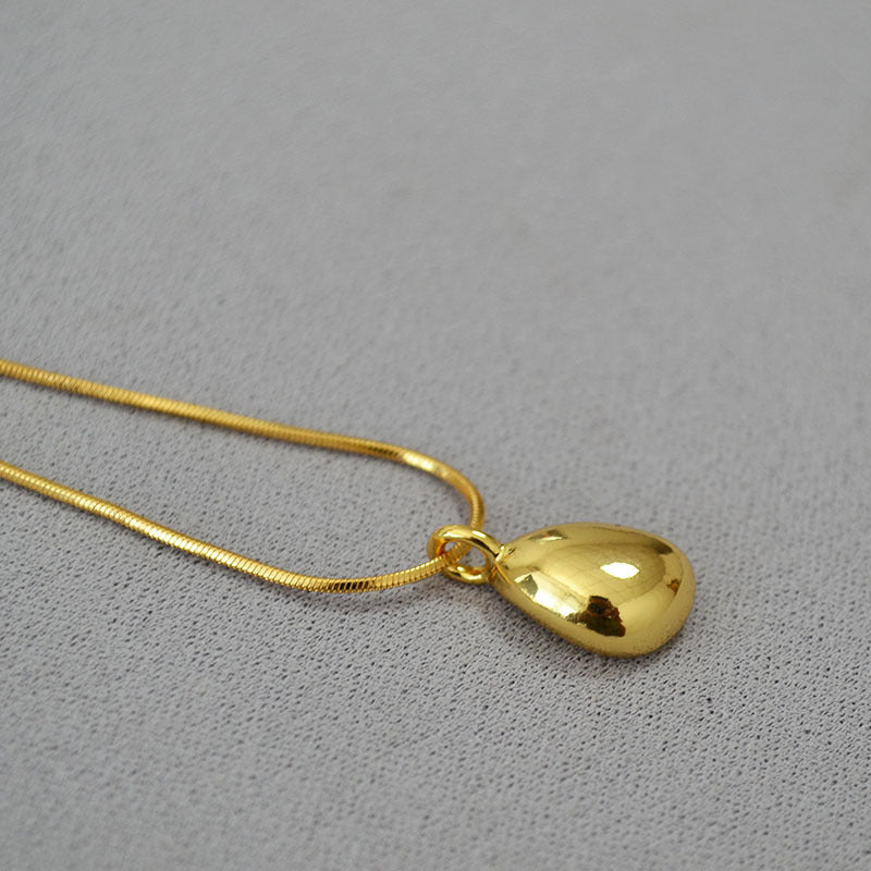 Beautiful Gold Necklace with Unique Style