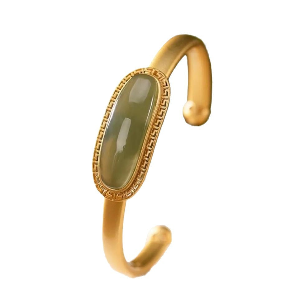 Beautiful Gold Bracelet with Unique Style