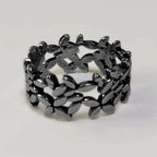 Classic Silver Ring with Timeless Appeal