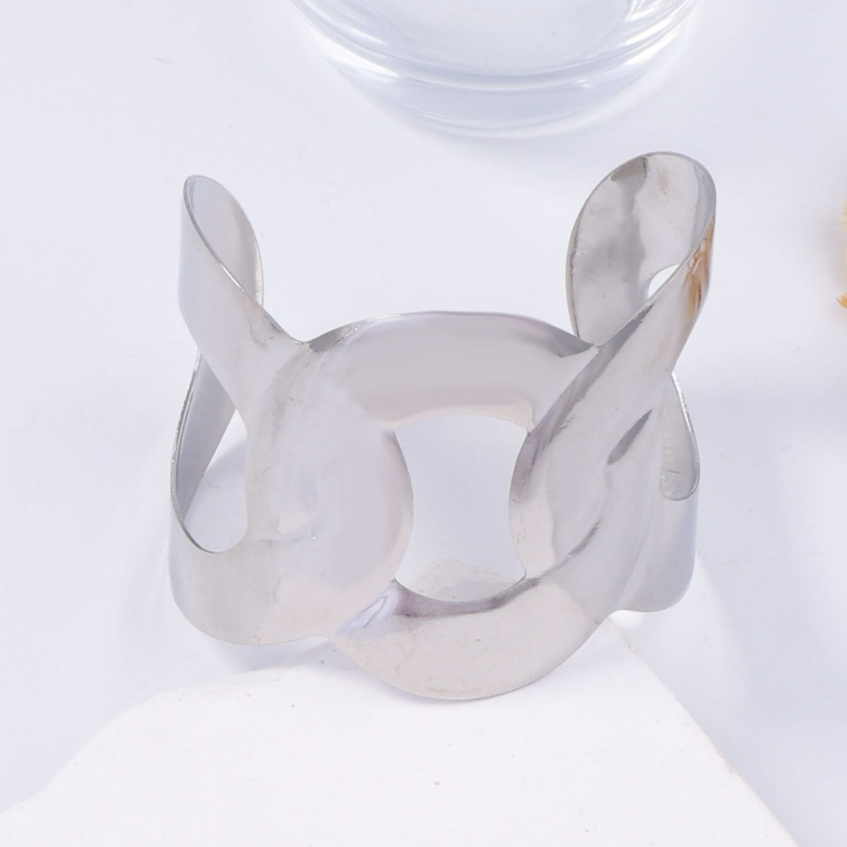 Beautiful Bracelet with Unique Style