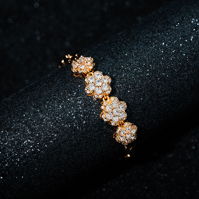 Beautiful Bracelet with Unique Style