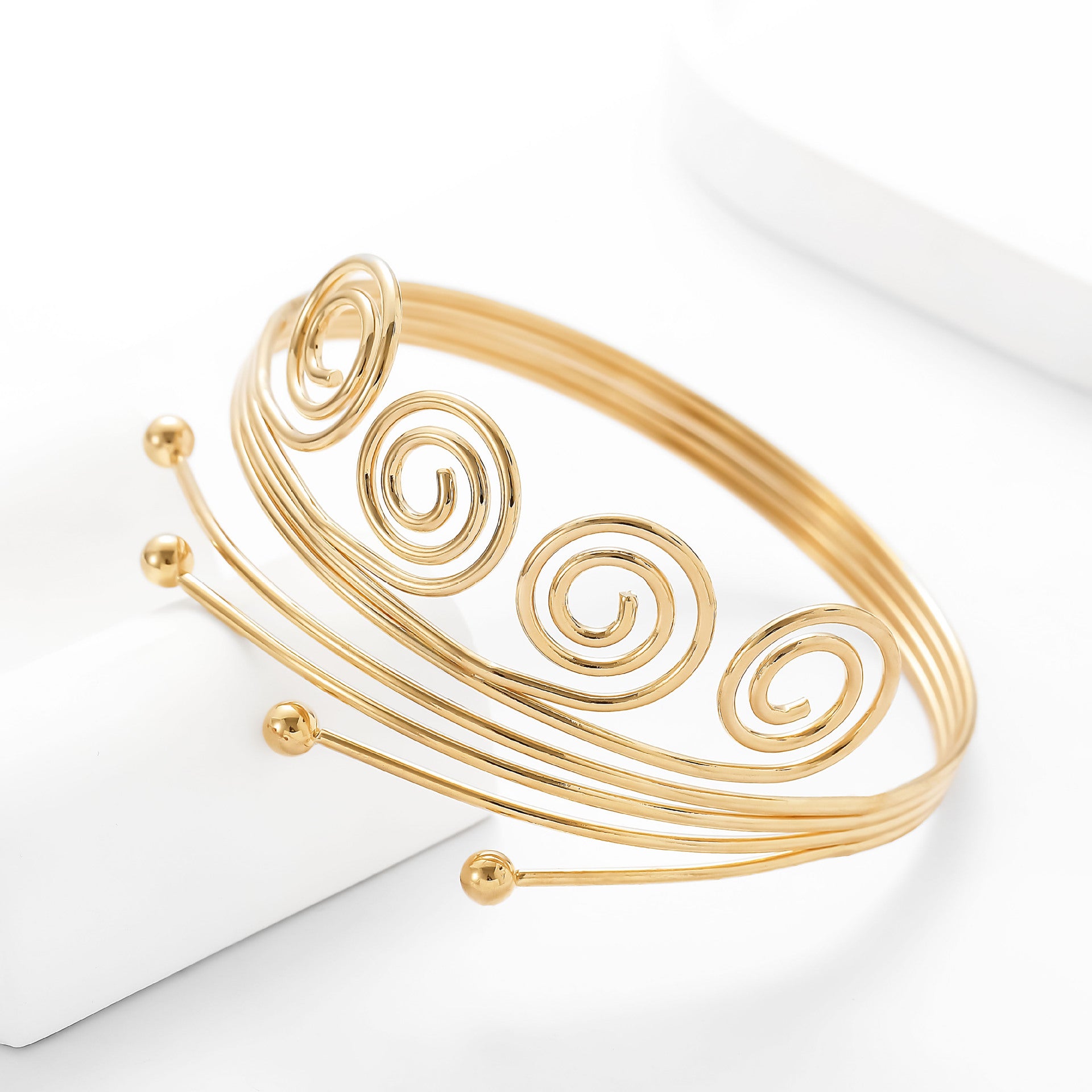 Charming Bracelet for Any Occasion