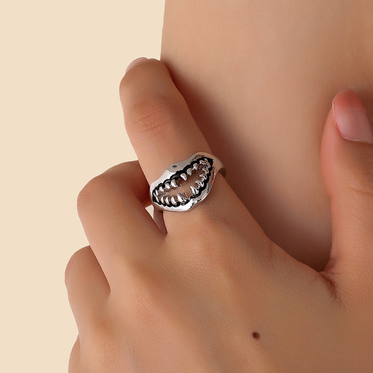 Beautiful Ring with Unique Style