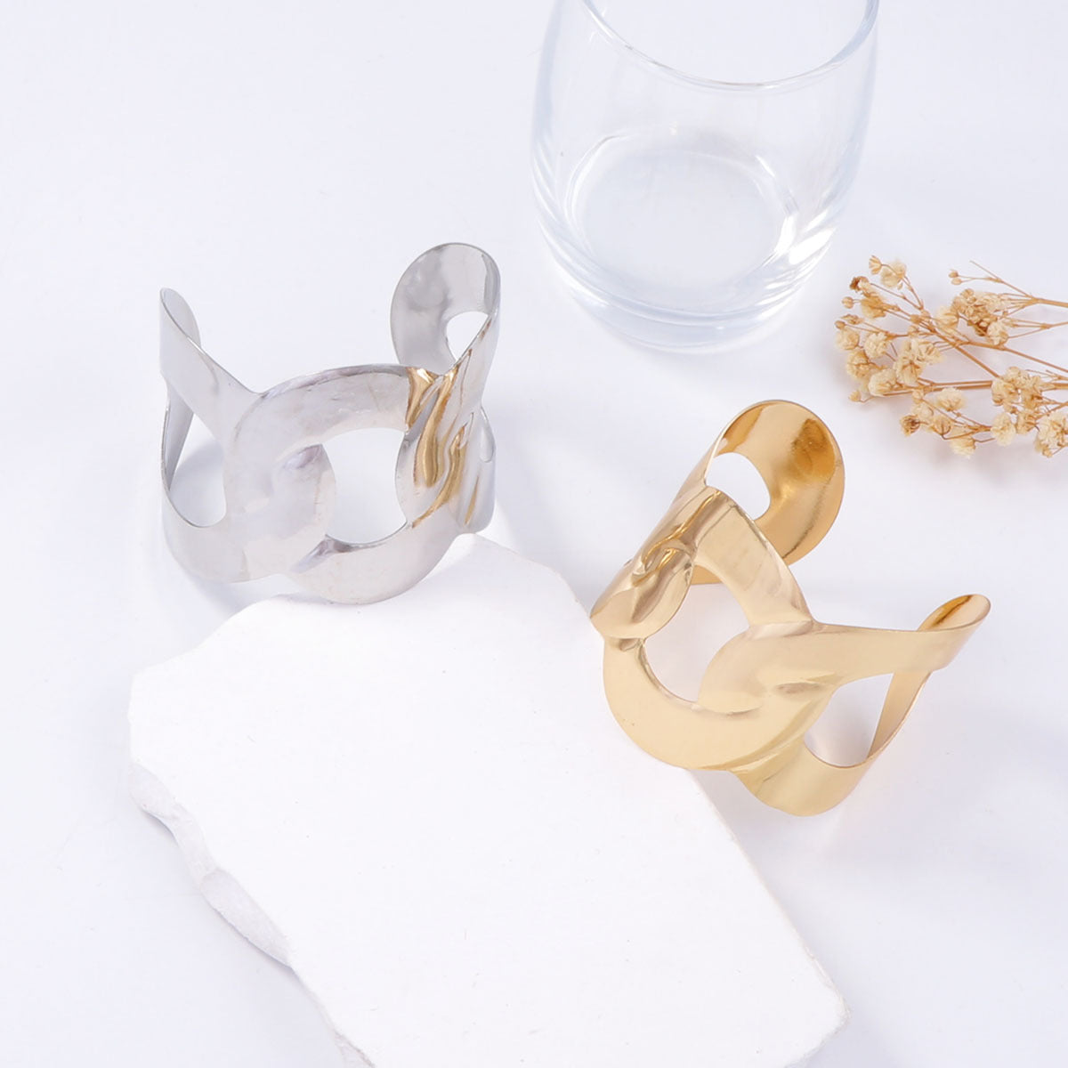 Beautiful Bracelet with Unique Style