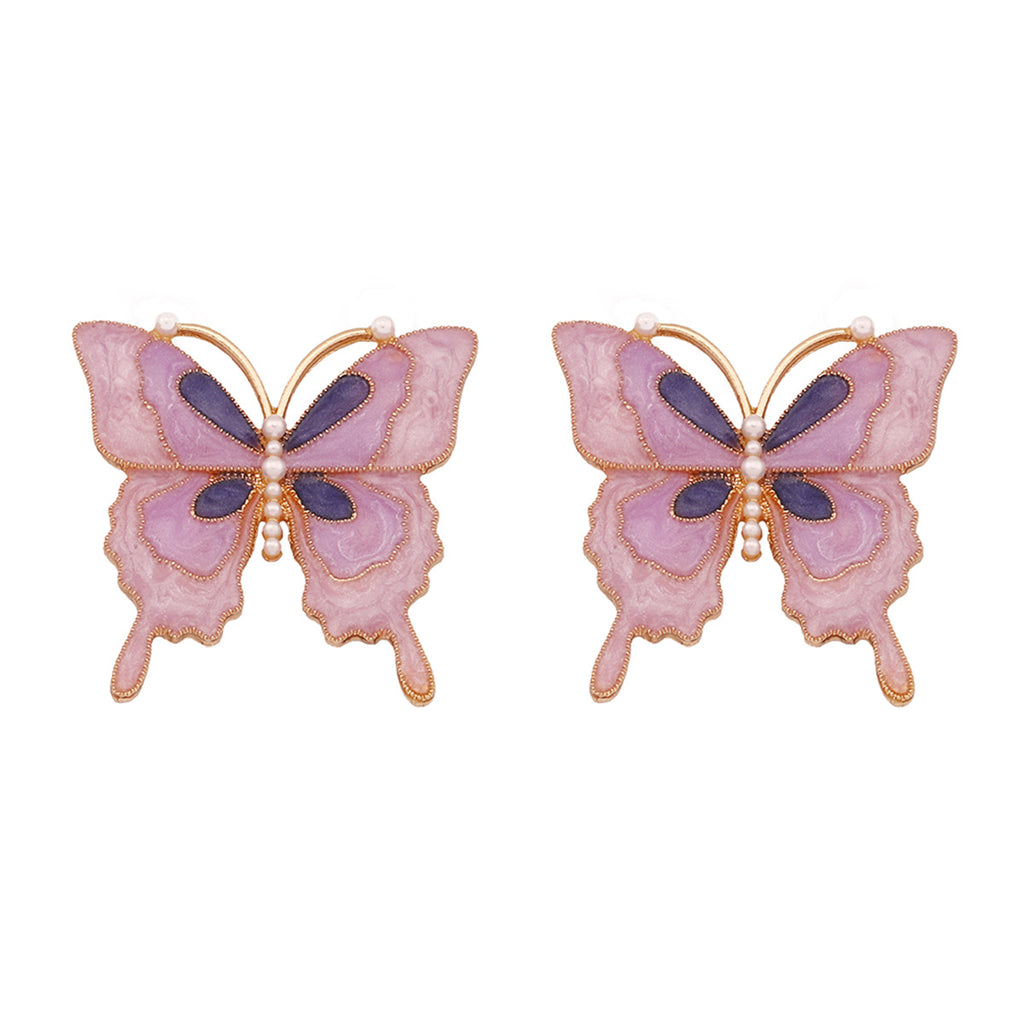 Beautiful Pearl Earring with Unique Style