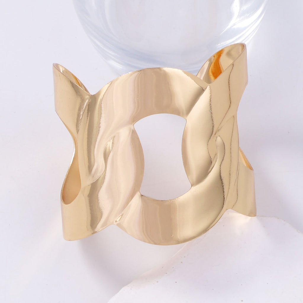 Beautiful Bracelet with Unique Style