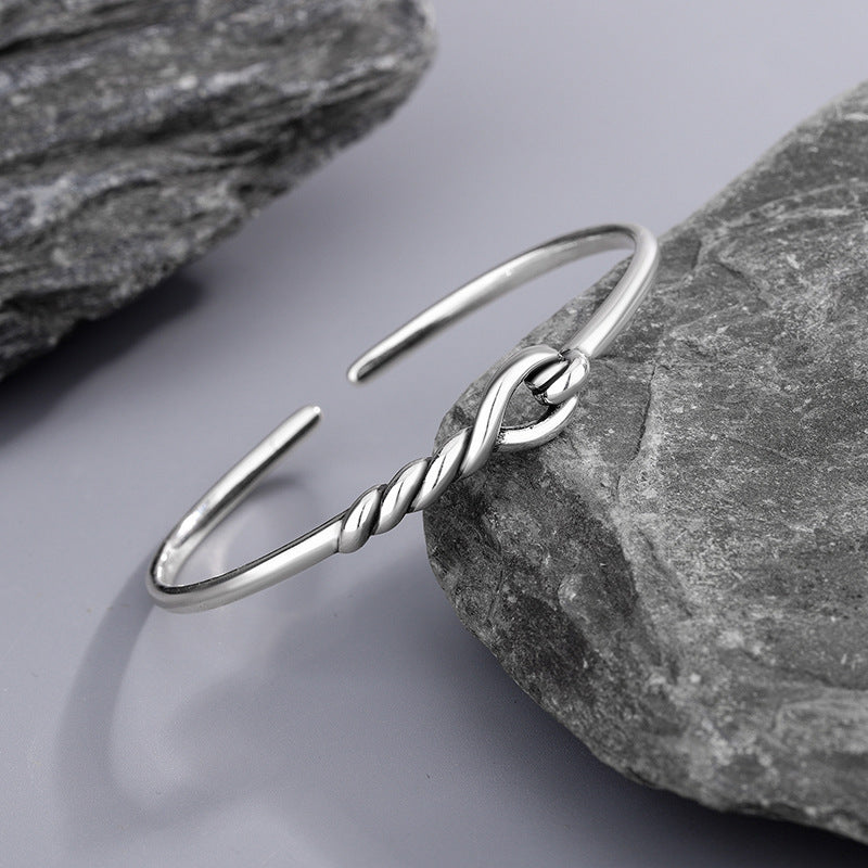 Beautiful Bracelet with Unique Style