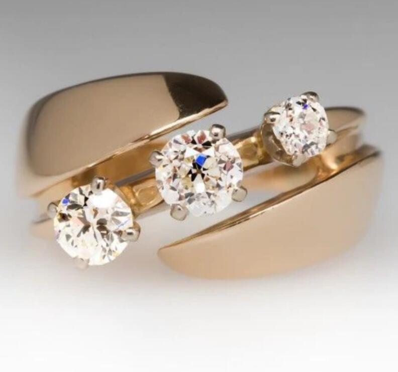 Beautiful Bracelet with Unique Style