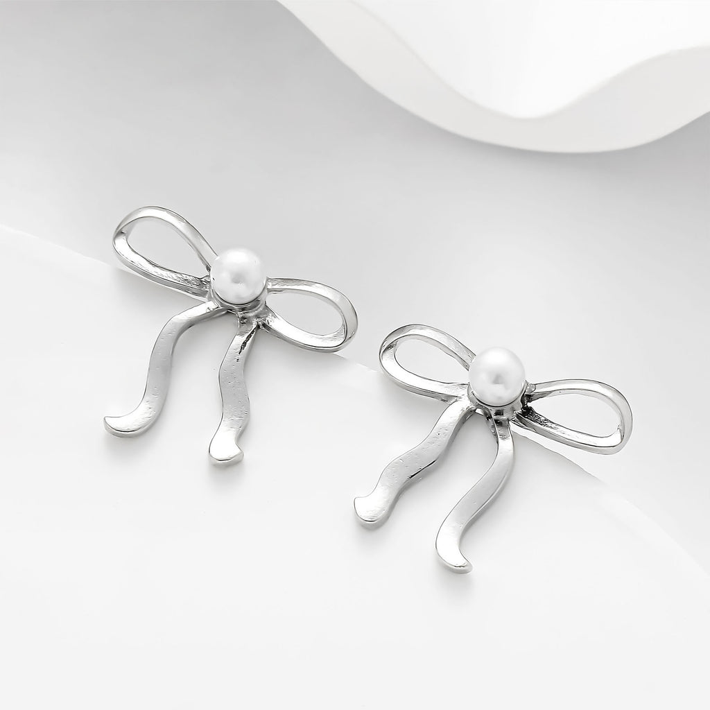 Charming Pearl Earring for Any Occasion