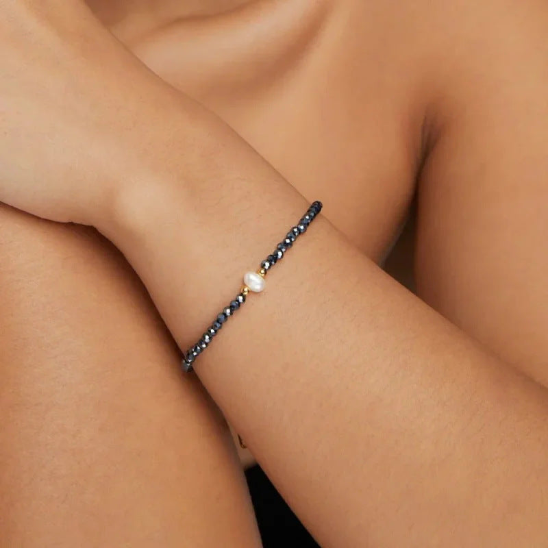 Beautiful Pearl Necklace with Unique Style