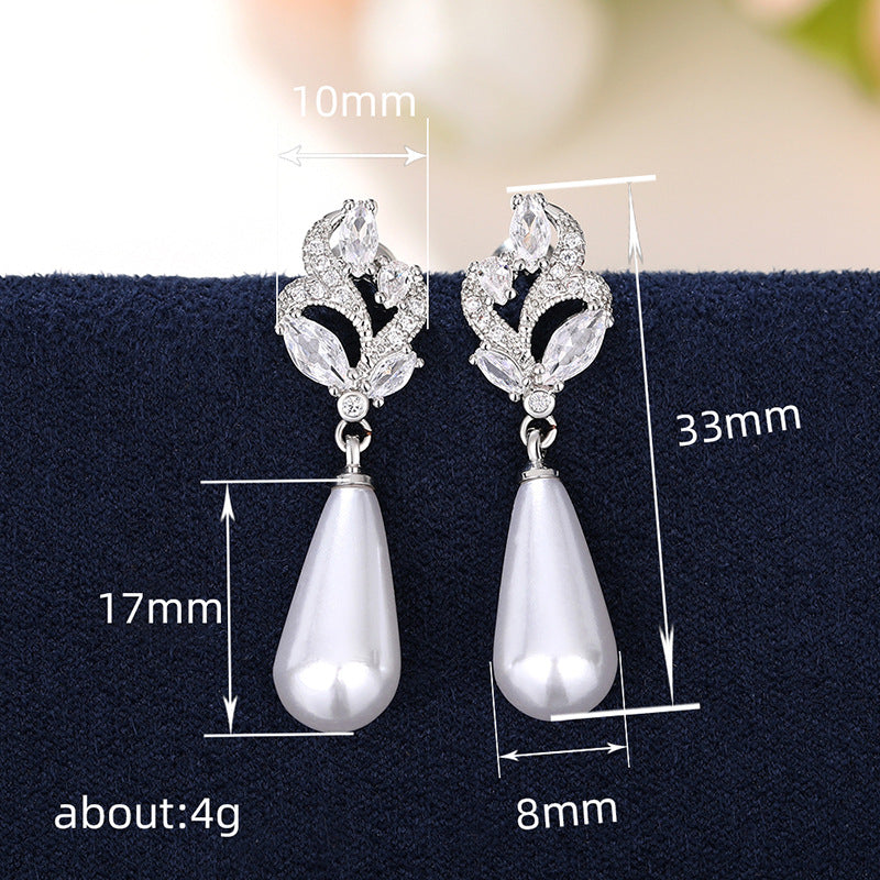 Charming Pearl Earring for Any Occasion
