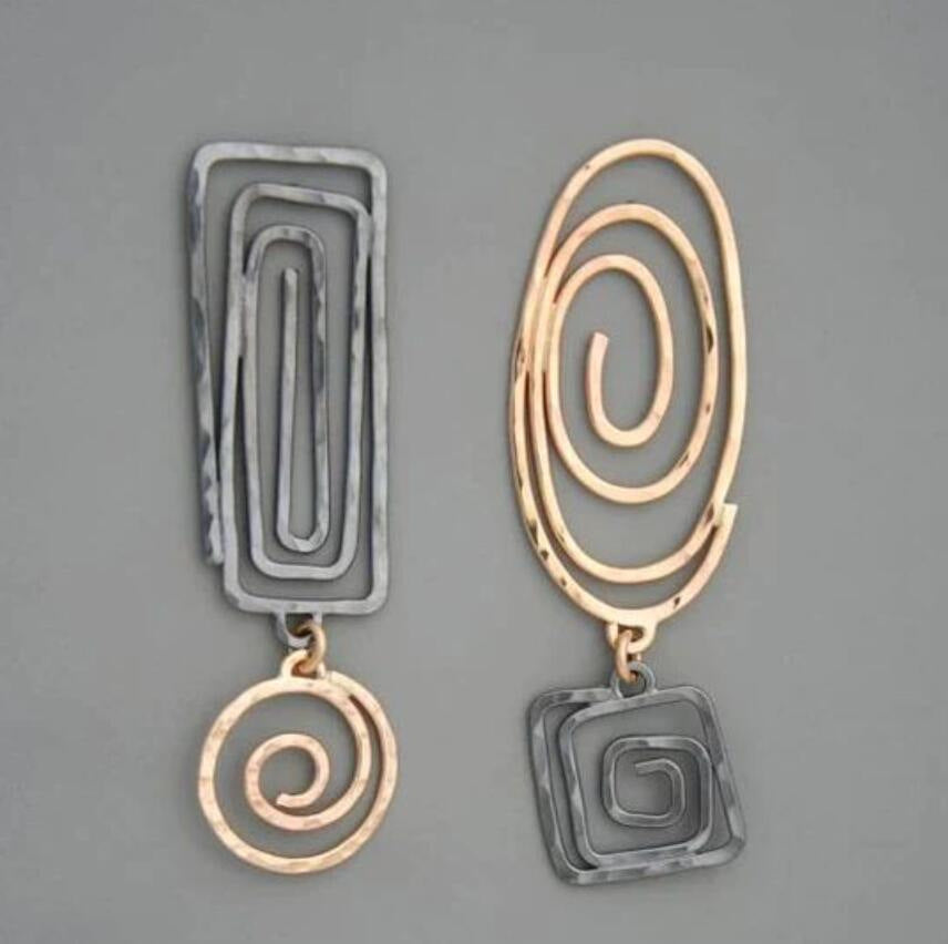 A Romantic Earring for Special Moments