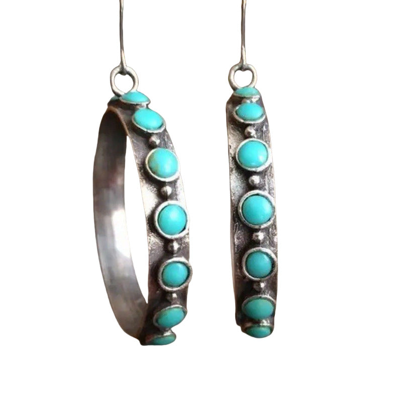 Charming Earring for Any Occasion