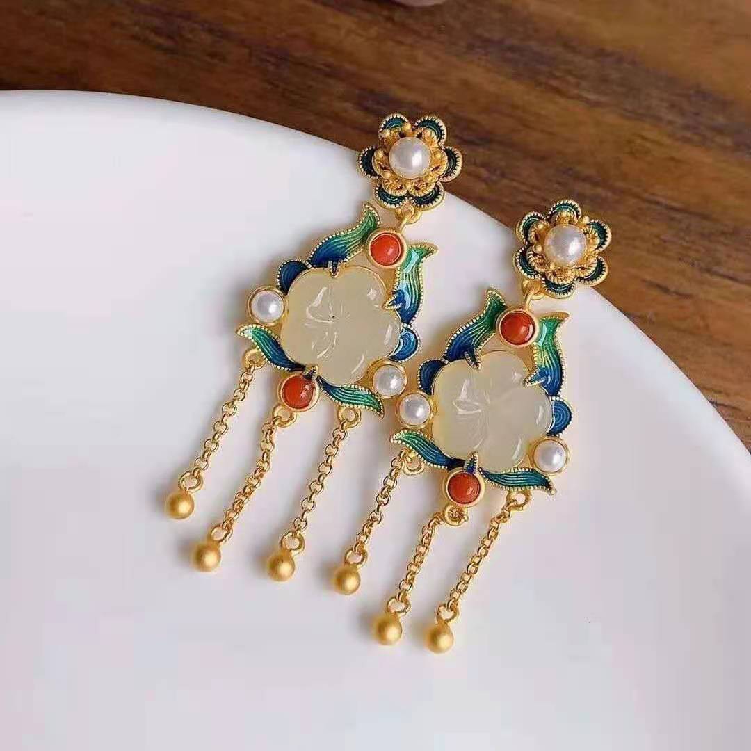 Vintage Handmade Gold Earring