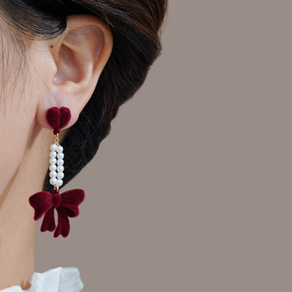 Beautiful Pearl Earring with Unique Style