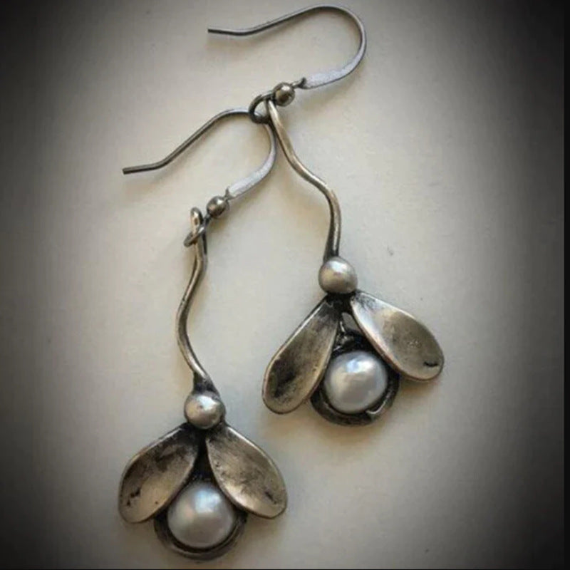Charming Pearl Earring for Any Occasion