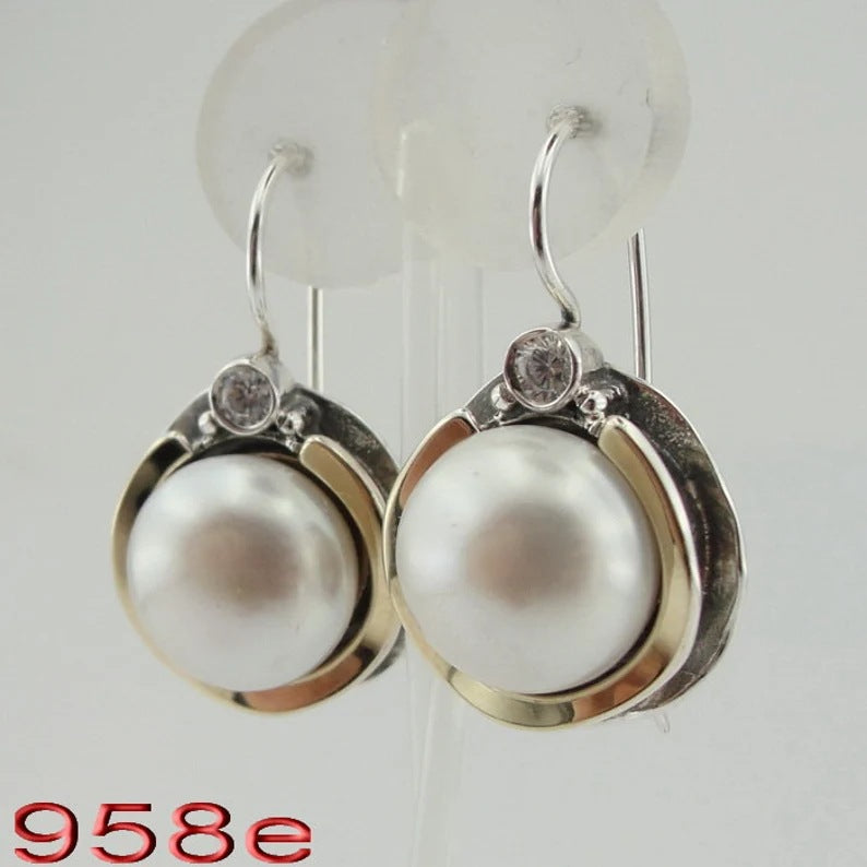 Stunning Pearl Earring for Daily Wear