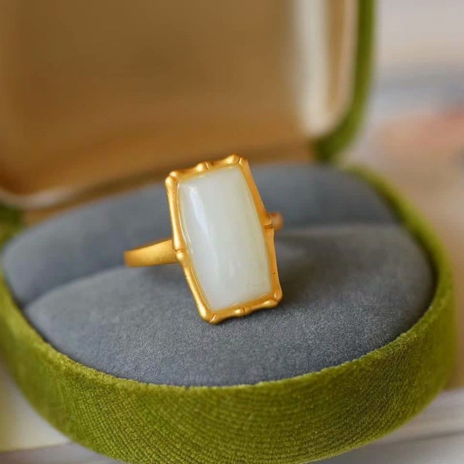 Beautiful Gold Ring with Unique Style