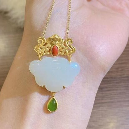 Stunning Silver Pendant for Daily Wear